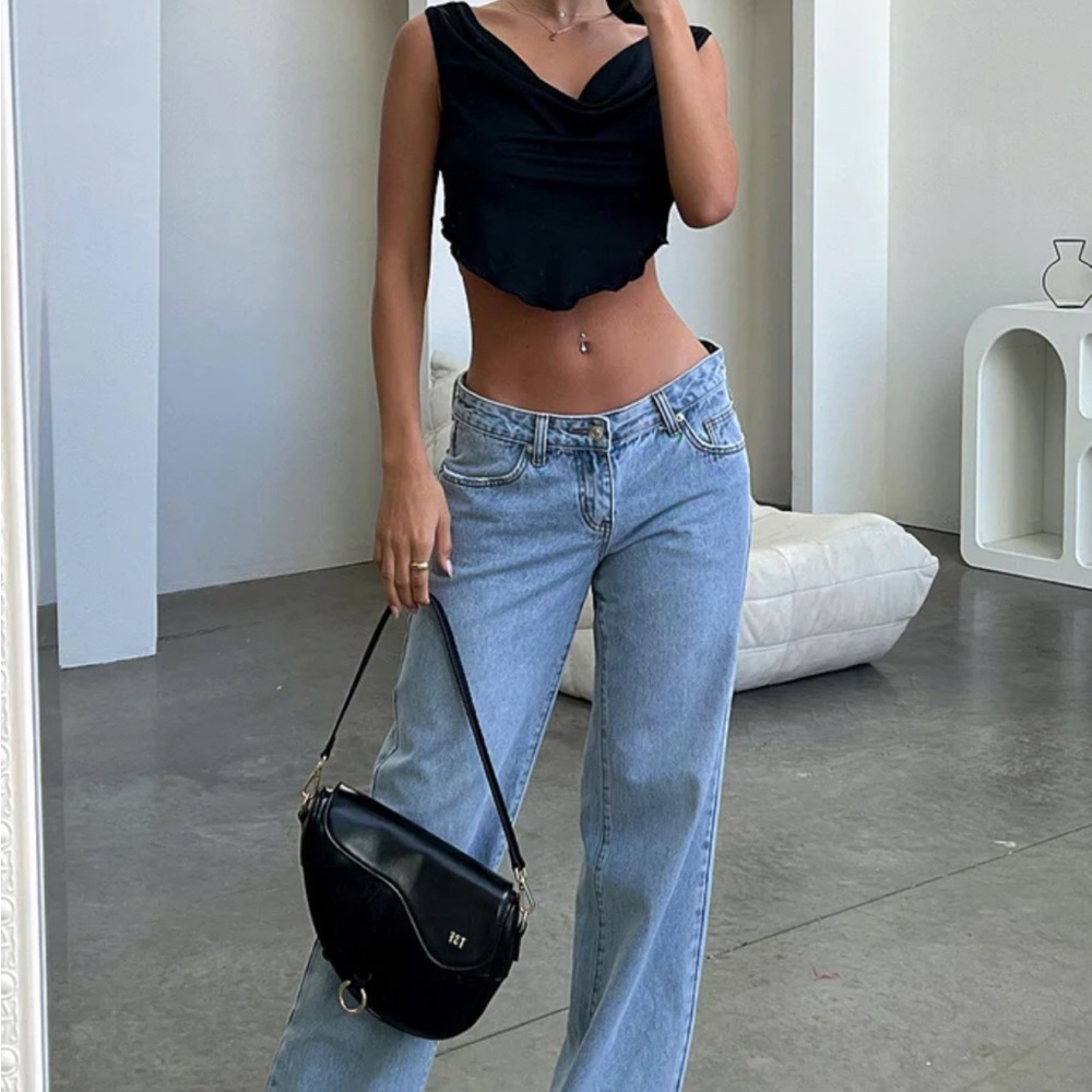 Mid-Rise Light Blue Straight Leg Women’s Jeans